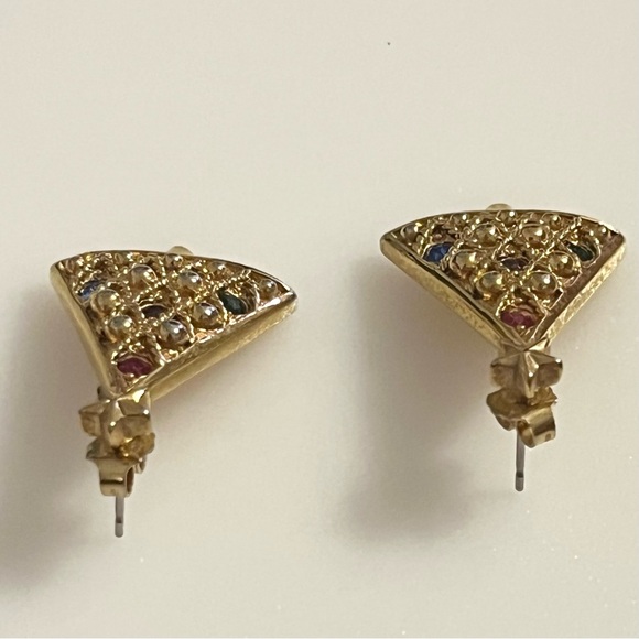 Vtg Avon Christmas Tree and Wreath Gold Toned Gemstone Ornament Earrings - Picture 7 of 16